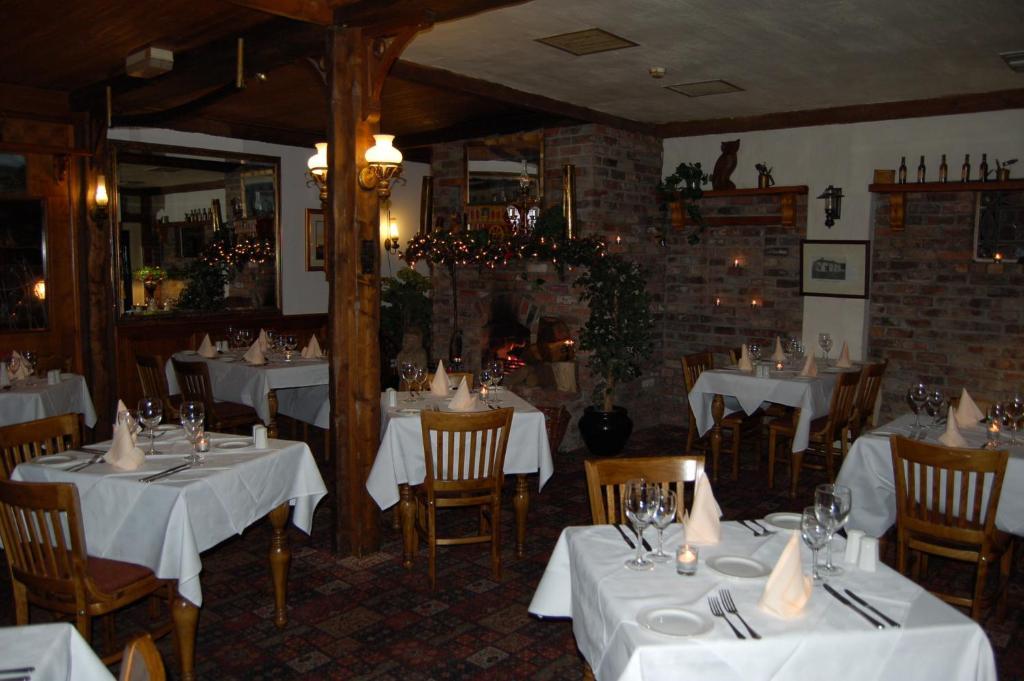 Lynhams Hotel Laragh Esterno foto