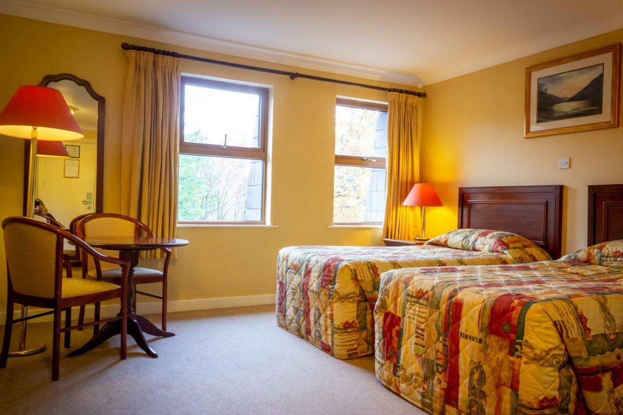 Lynhams Hotel Laragh Esterno foto